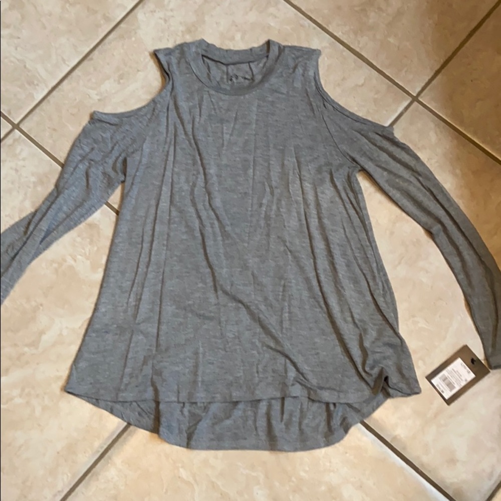 Cold- shoulder Top